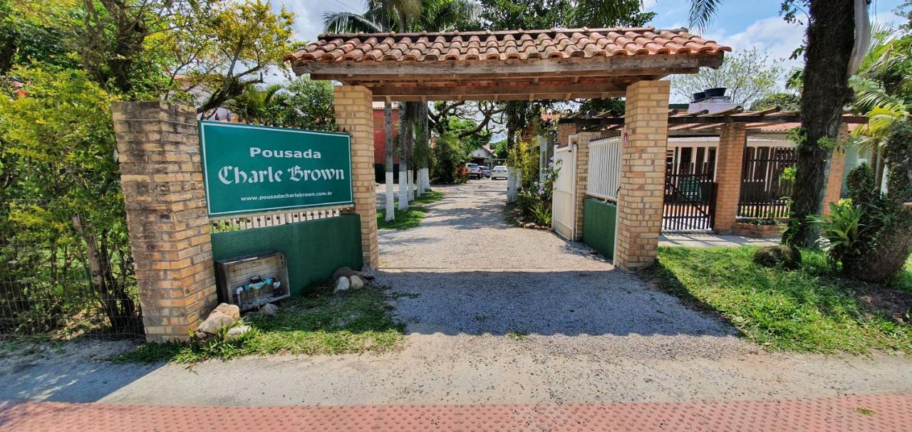 Pousada Charle Brown Garopaba Kültér fotó